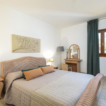 Hotel Moderno Olbia Buitenkant foto