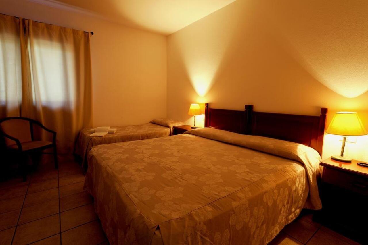 Hotel Moderno Olbia Buitenkant foto