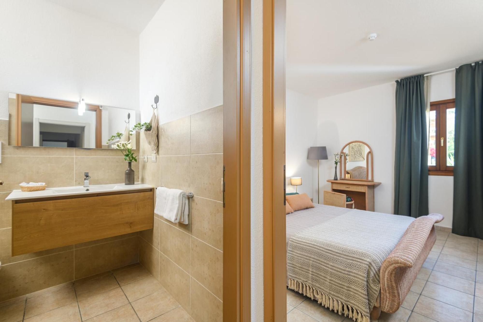 Hotel Moderno Olbia Buitenkant foto