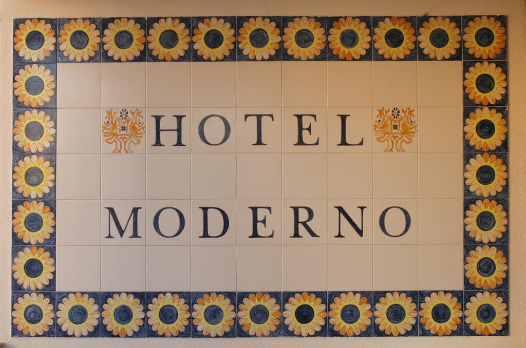 Hotel Moderno Olbia Buitenkant foto