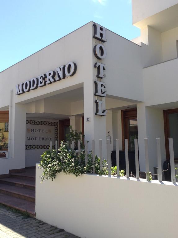 Hotel Moderno Olbia Buitenkant foto